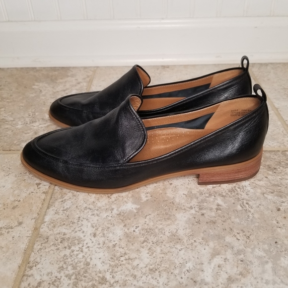 Susina Shoes - Susina Kellen Black Leather Loafer 1" Heel Size 10